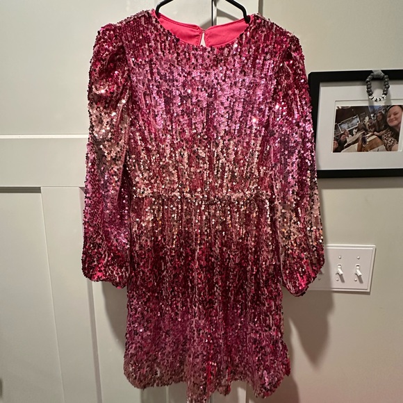 None Dresses & Skirts - Elegant Sequin Dress in Shimmering Pink